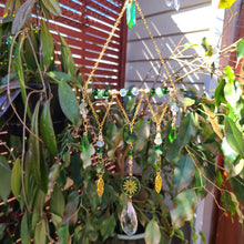 Load image into Gallery viewer, 5 Drop Suncatcher