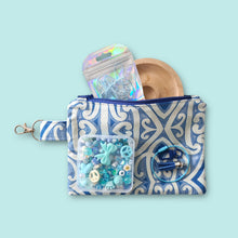 Load image into Gallery viewer, Zipper Pouch &amp; Personalised Bead Kit
