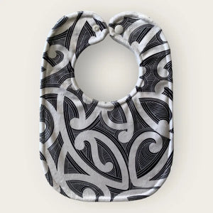 Custom Māori Bibs New Seamless